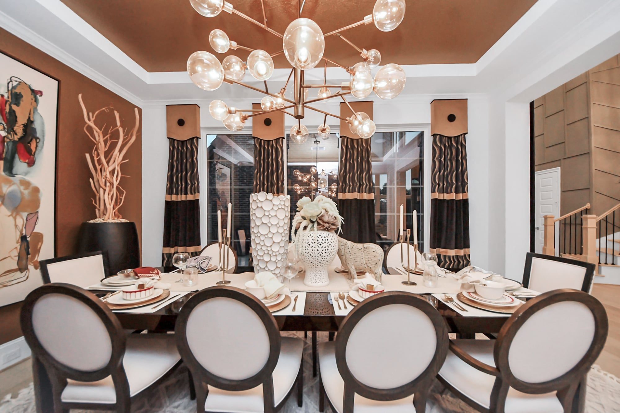 Professionally staged dining room in Houston, TX by Halo Staging & Design