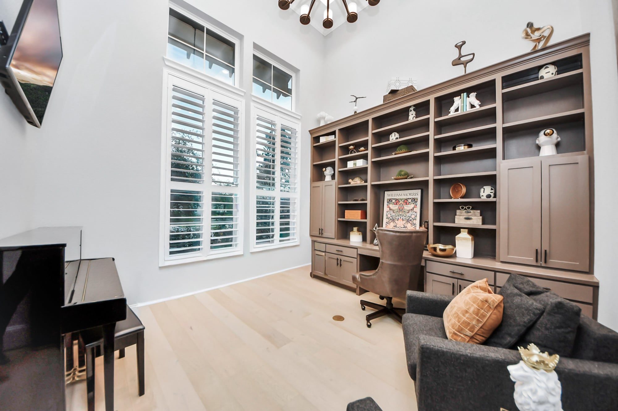 Professionally staged home office in Houston, TX by Halo Staging & Design